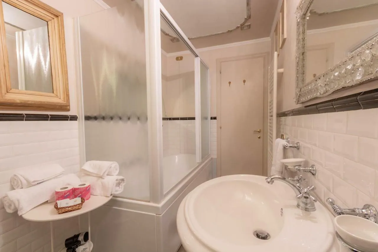 *** Bed & Breakfast Relais & Maison Grand Tour Florence Italy