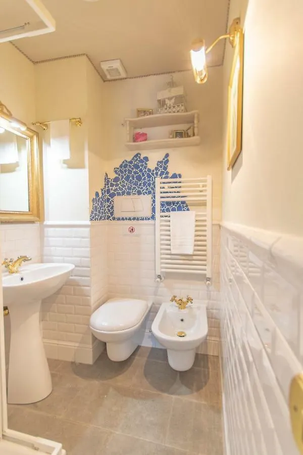 Relais & Maison Grand Tour Bed & Breakfast Florence Italy